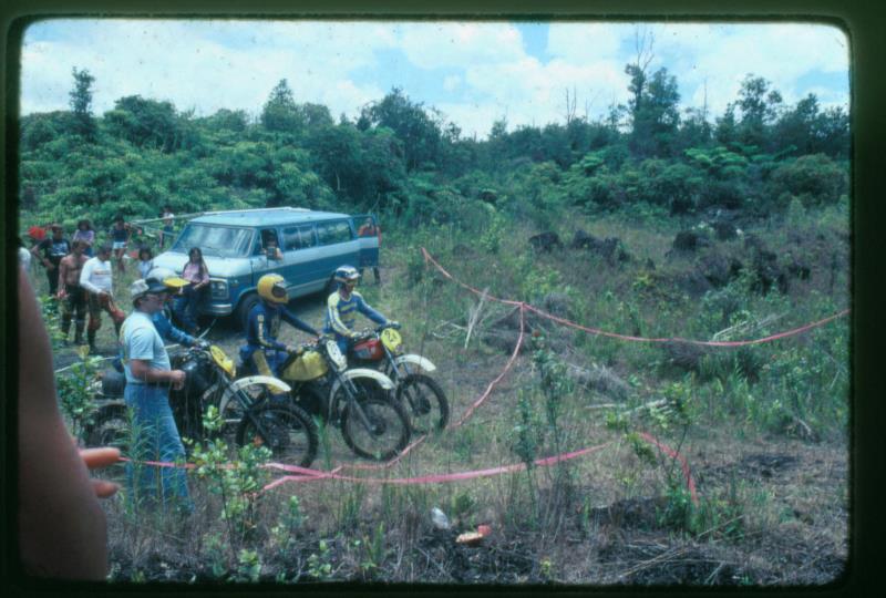 mk2001981038.jpg