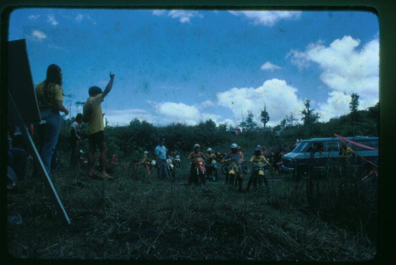 mk2001981051.jpg