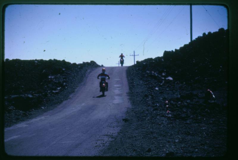 mk2001981059.jpg