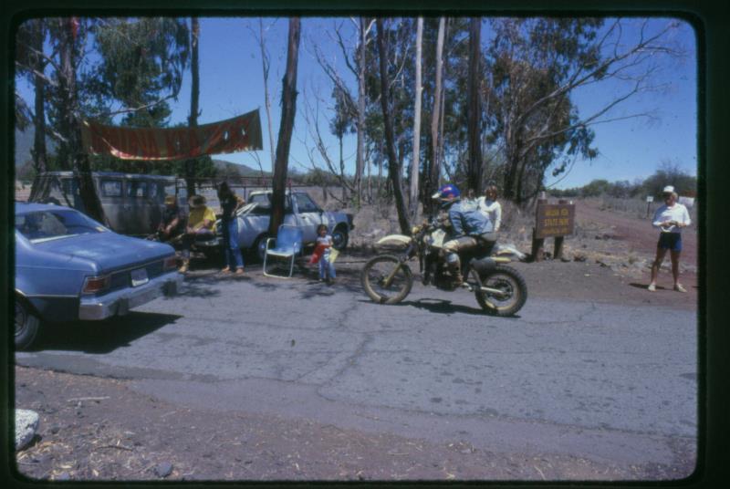 mk2001981080.jpg
